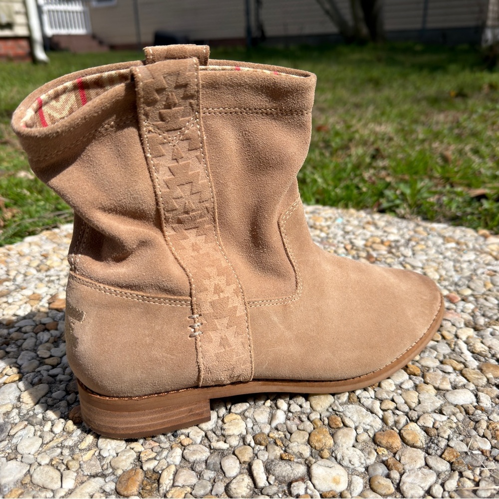 Toms Tan Suede Ankle Booties - Picture 2 of 16